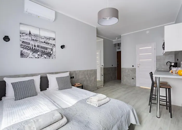 Next To Royal Castle Elegant Old Town Apartman *